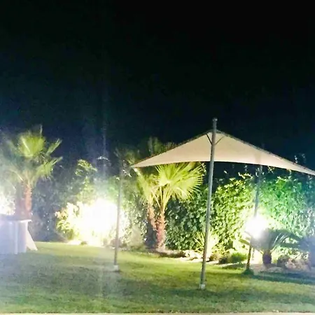 Villa With 3 Bedrooms In With Shared Pool Enclosed Garden And Wifi 18 Km From The Beach *