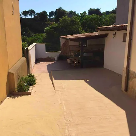 Villa With 3 Bedrooms In With Shared Pool Enclosed Garden And Wifi 18 Km From The Beach Partanna